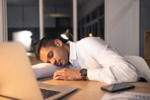 schlafmangel folgen symptome ursachen gefahren risiken zu wenig schlaf gesundheit